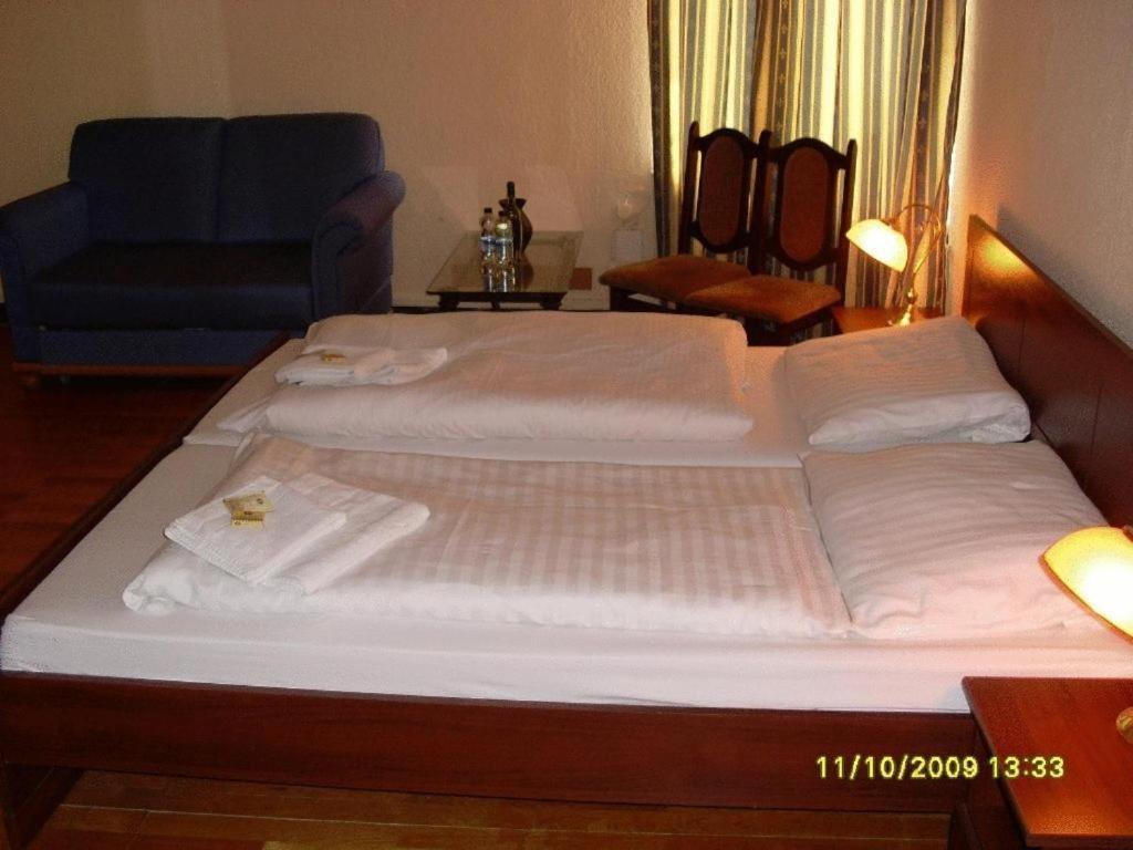 Hotel Central Inn Am Hauptbahnhof Pension Berlin Exteriör bild