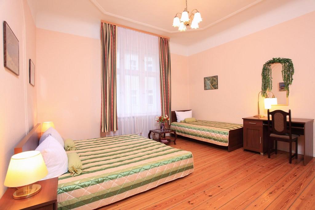 Hotel Central Inn Am Hauptbahnhof Pension Berlin Exteriör bild
